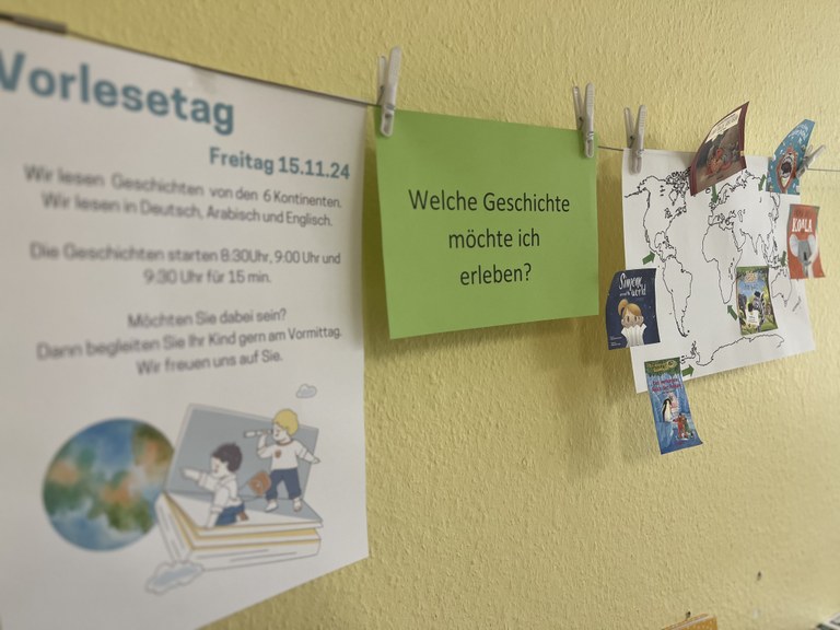 "Wir bereisen die Welt!" - Aktion zum bundesweiten Vorlesetag im Lustigen Kater
